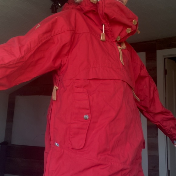 Red Fjällräven anorak parka - Picture 2 of 10